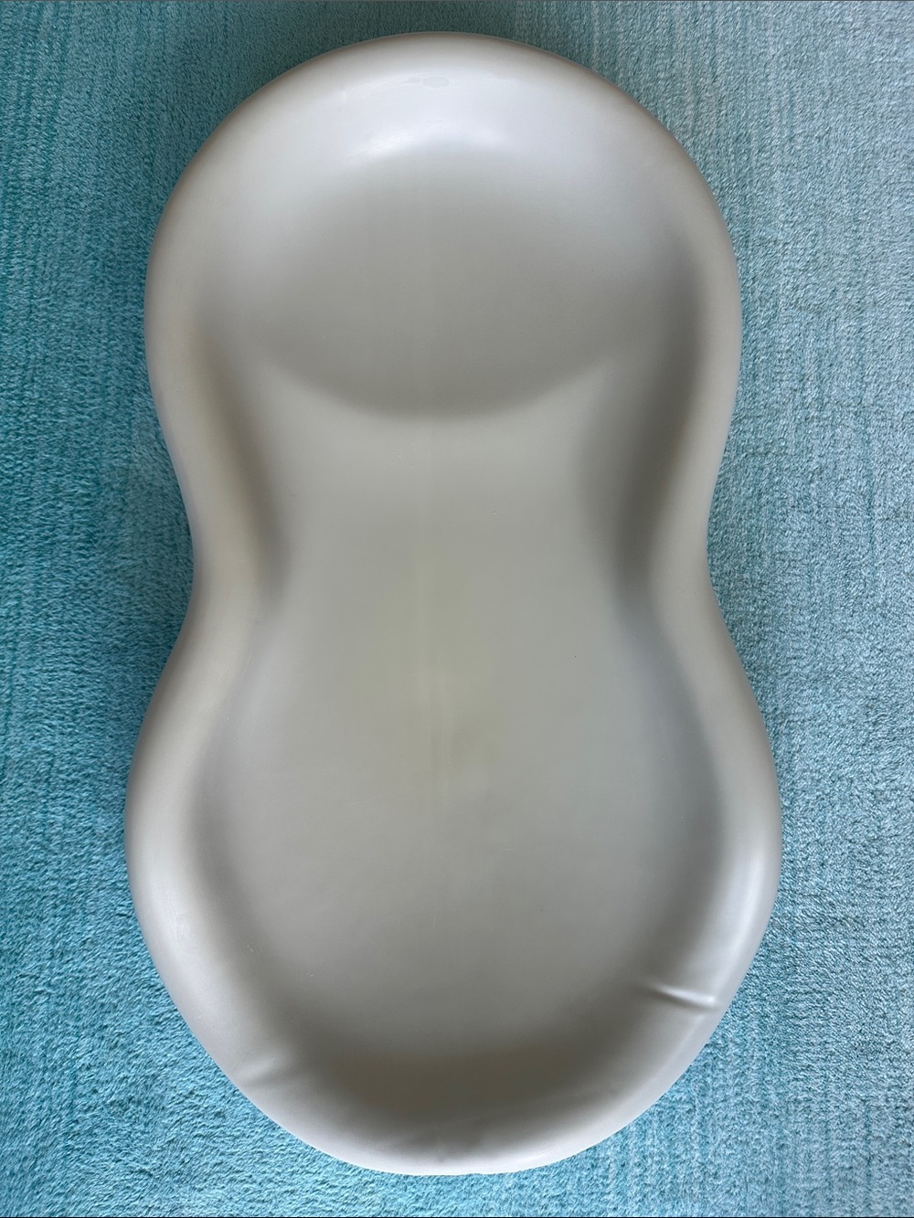 Keekaroo Peanut Changer Grey